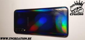02 SAMSUNG GALAXY A50