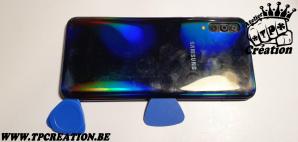 04 SAMSUNG GALAXY A50